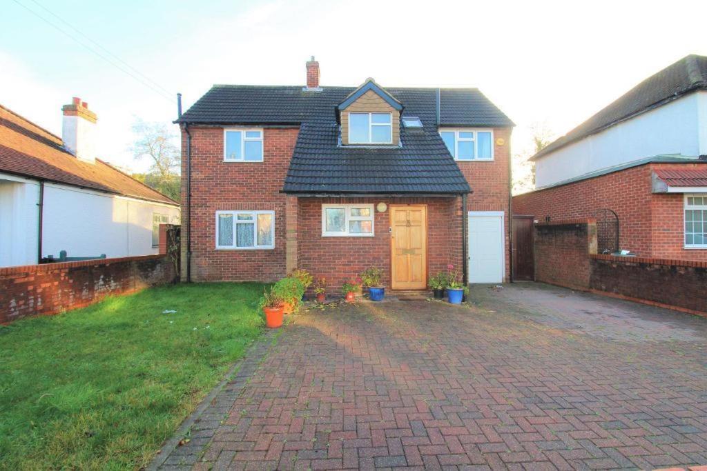 The Heathrow Lodge London Uk Harmondsworth Ngoại thất bức ảnh